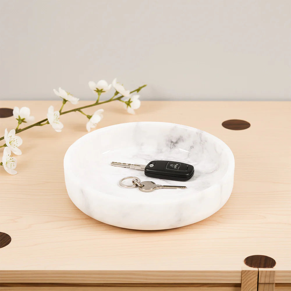 Earthen Crafts Marble Serving Bowl 8" White & Salt and Pepper Shakers 2.3" Black & White, Natural Stone Fruit Bowl for Counter Décor with Set of 2 Spice Containers, Seasoning Shaker Jars for Kitchen.